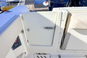 Bean Counter 27ft Boston Whaler Yacht For Sale