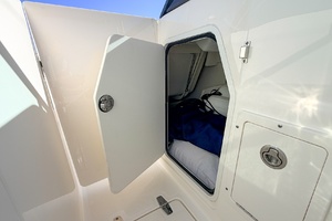 Bean Counter 27ft Boston Whaler Yacht For Sale