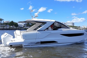 40FT (12.42M) JEANNEAU