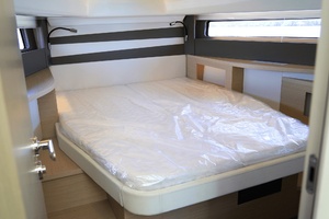 40FT (12.42M) JEANNEAU