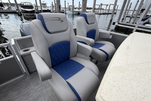 23ft Bennington Yacht For Sale