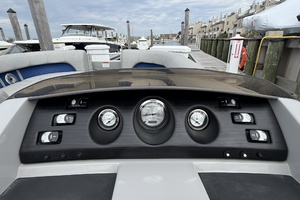 23ft Bennington Yacht For Sale