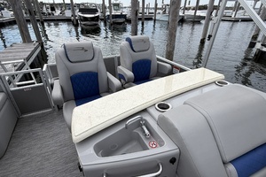 23ft Bennington Yacht For Sale