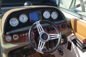 31ft Four Winns Yacht For Sale
