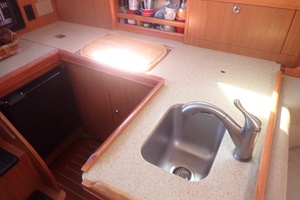 33ft Hunter Yacht For Sale