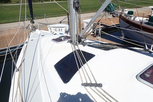 33ft Hunter Yacht For Sale