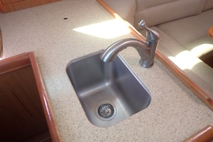 33ft Hunter Yacht For Sale