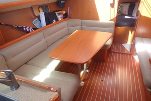 33ft Hunter Yacht For Sale