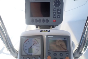 33ft Hunter Yacht For Sale