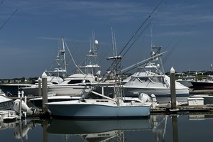 26ft Custom Carolina Yacht For Sale