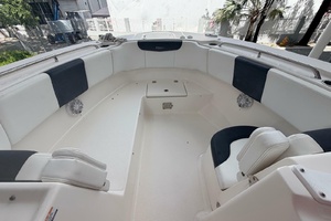 31ft Robalo Yacht For Sale