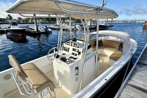 Surrey 24ft Vanquish Yacht For Sale