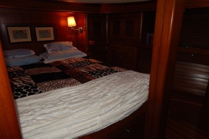 Deep Blue 58ft North Wind Yacht For Sale