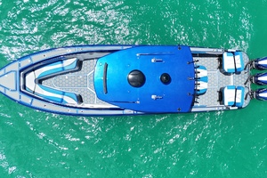 38ft Statement Yacht For Sale