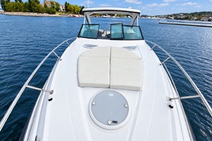 35ft Cruisers Yachts Yacht For Sale