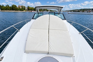 35ft Cruisers Yachts Yacht For Sale