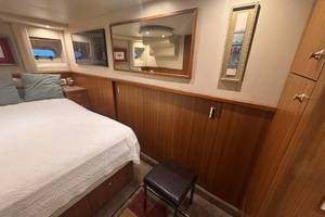 Trading Places 52ft Bayliner Yacht For Sale