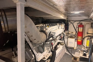 Trading Places 52ft Bayliner Yacht For Sale