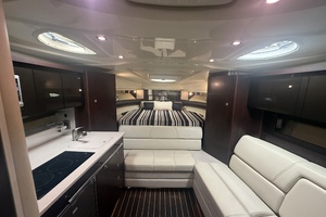33ft Monterey Yacht For Sale