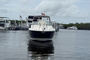33ft Monterey Yacht For Sale