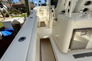 35ft Cobia Yacht For Sale