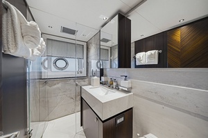 90FT (27.43M) SUNSEEKER