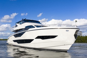 90FT (27.43M) SUNSEEKER Worth Avenue Yachts