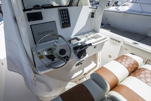 2012 Everglades 290 CC 29ft Everglades Yacht For Sale