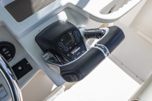 2012 Everglades 290 CC 29ft Everglades Yacht For Sale