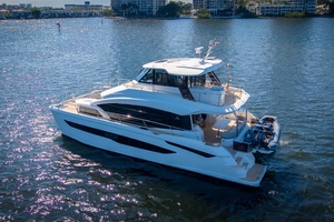 54FT (16.51M) AQUILA Worth Avenue Yachts
