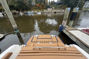 27ft Chaparral Yacht For Sale