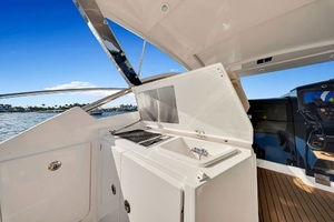 36ft Pursuit Yacht For Sale