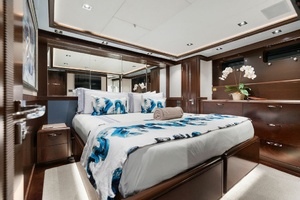 M/Y VIVIERAE II