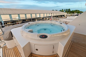 M/Y VIVIERAE II