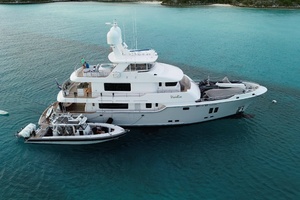 M/Y VIVIERAE II