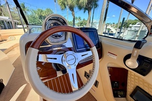28ft Chris Craft Yacht For Sale