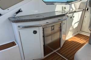 31ft Chaparral Yacht For Sale
