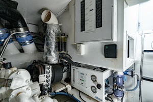 Knot So Fast 54ft Hatteras Yacht For Sale