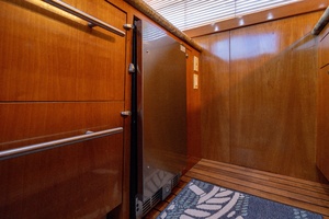 Knot So Fast 54ft Hatteras Yacht For Sale