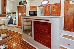 Kalm Harbour 40ft Hinckley Yacht For Sale