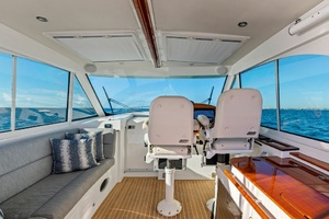 Kalm Harbour 40ft Hinckley Yacht For Sale