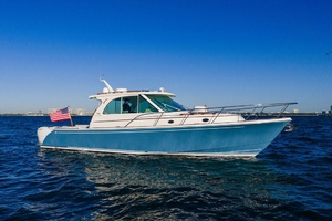 Kalm Harbour 40ft Hinckley Yacht For Sale