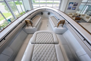 39FT (11.91M) VALHALLA BOATWORKS Worth Avenue Yachts