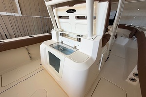 27ft Pioneer Yacht For Sale