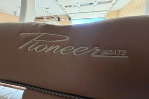 27ft Pioneer Yacht For Sale