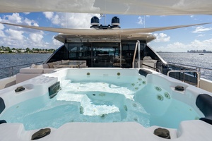 M Y 12 102ft Ocean Alexander Yacht For Sale