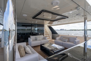 M Y 12 102ft Ocean Alexander Yacht For Sale