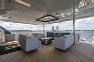 M Y 12 102ft Ocean Alexander Yacht For Sale