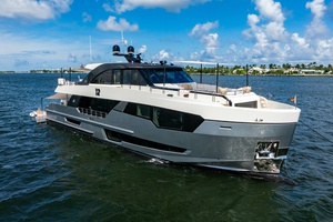 M Y 12 102ft Ocean Alexander Yacht For Sale