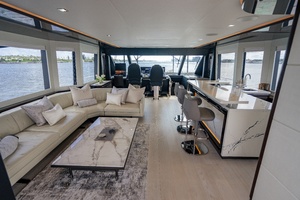 M Y 12 102ft Ocean Alexander Yacht For Sale